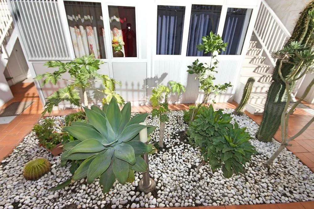 Apartamentos Caracas San Bartolomу de Tirajana  San Bartolome de Tirajana (Gran Canaria)